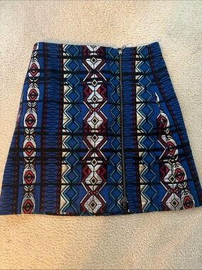 J CREW GEOMETRIC DESIGN ZIP SKIRT- size 6